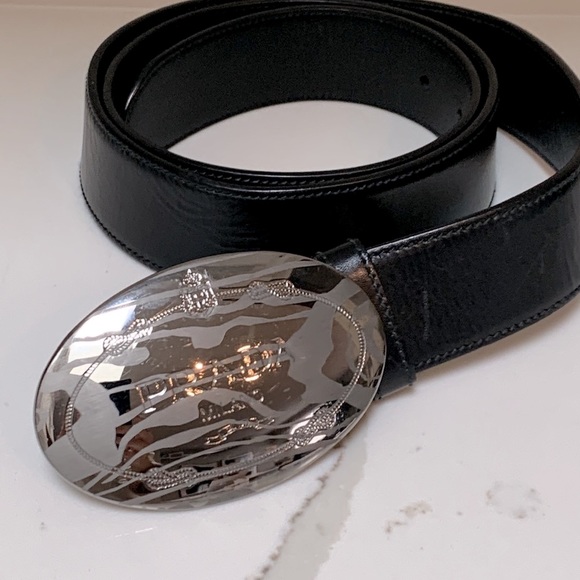 Prada Camouflage Plaque Buckle Black Leather Belt - Picture 3 of 4